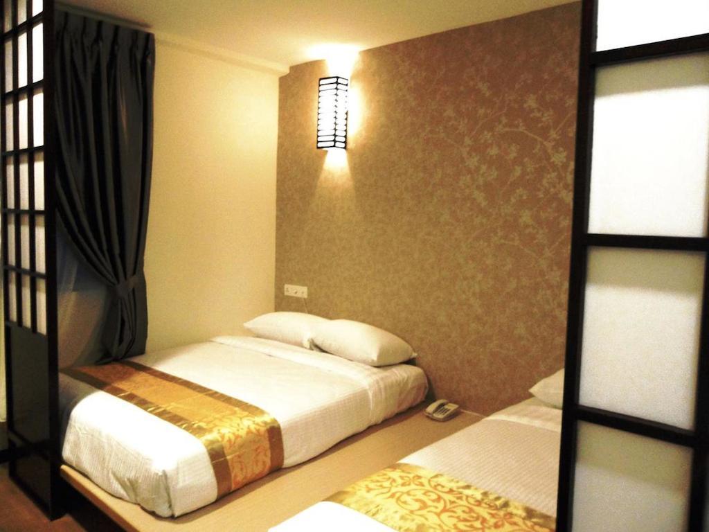 Hotel Zamburger Skudai Oda fotoğraf