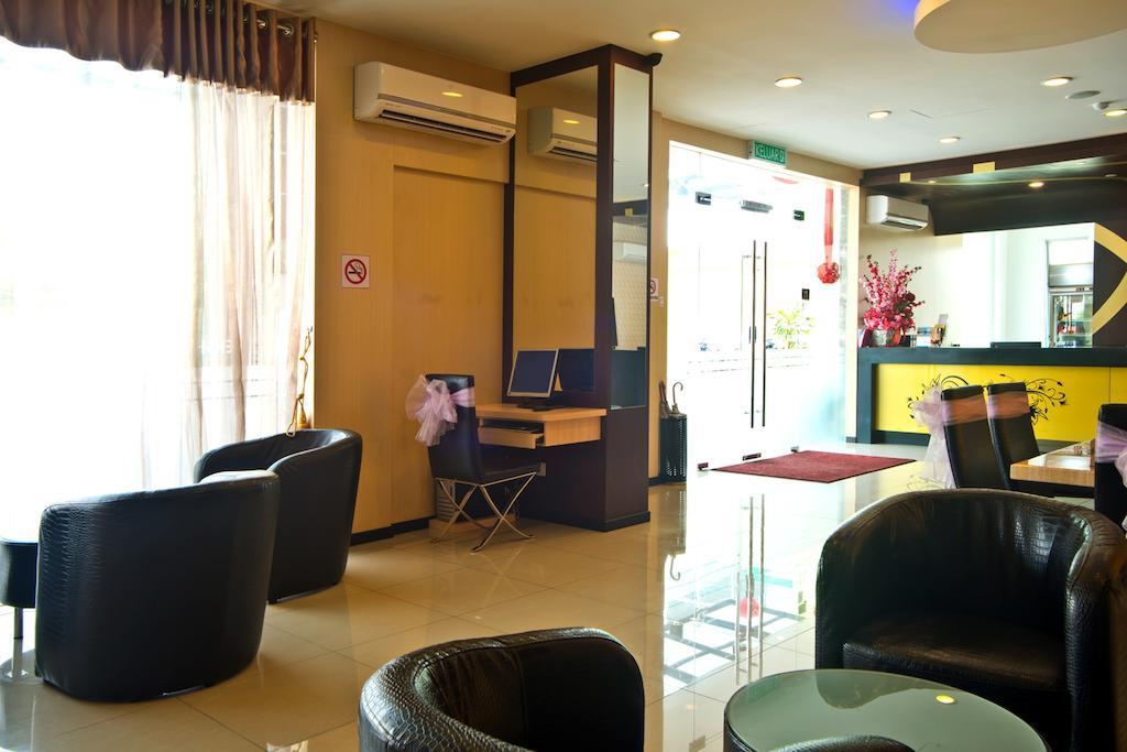 Hotel Zamburger Skudai Dış mekan fotoğraf