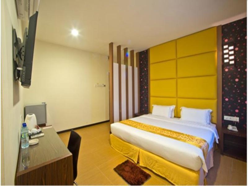 Hotel Zamburger Skudai Dış mekan fotoğraf