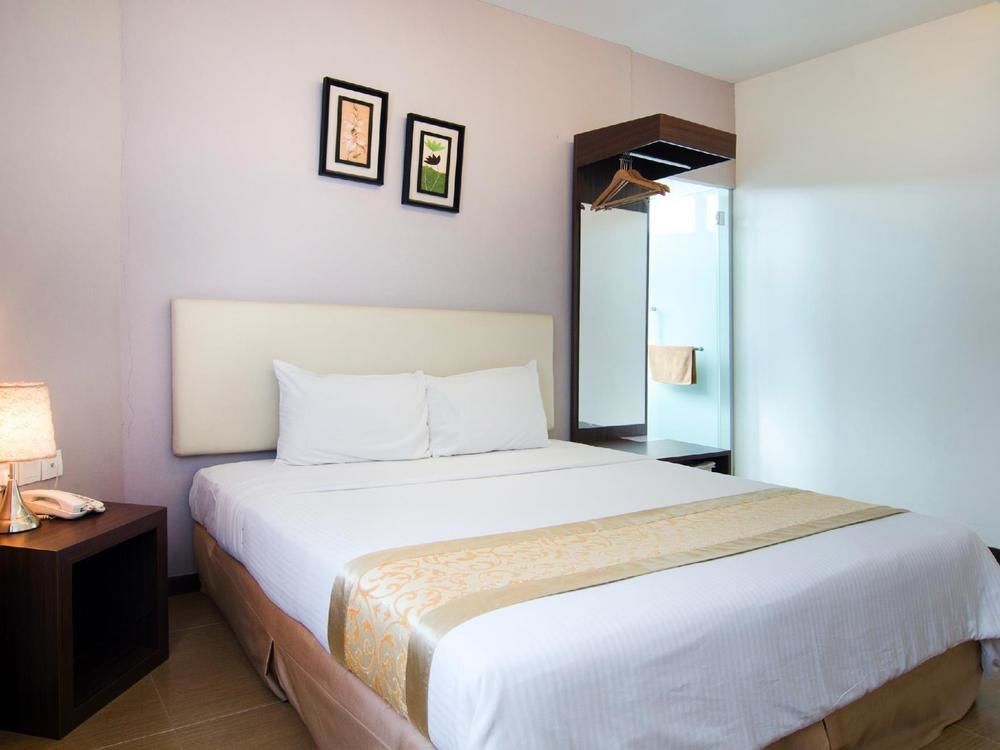 Hotel Zamburger Skudai Dış mekan fotoğraf